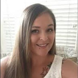 Meet your Posher, Debra